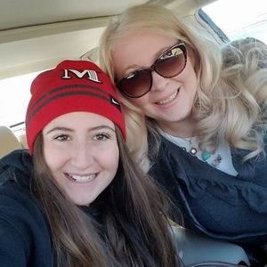 Meet your Posher, Mischelle